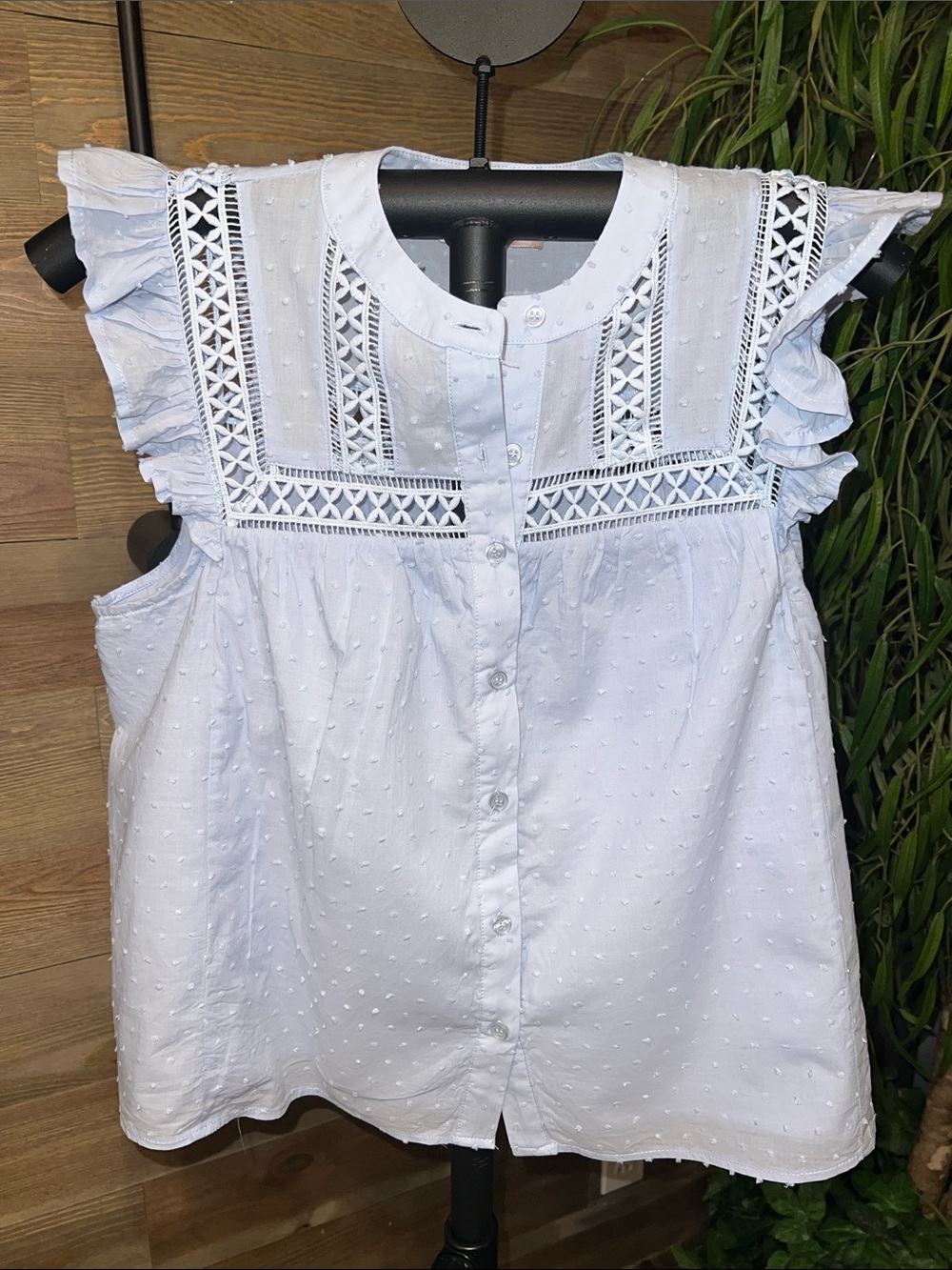 Philosophy light blue Swiss dot button up sleeveless blouse with crochet trim  L